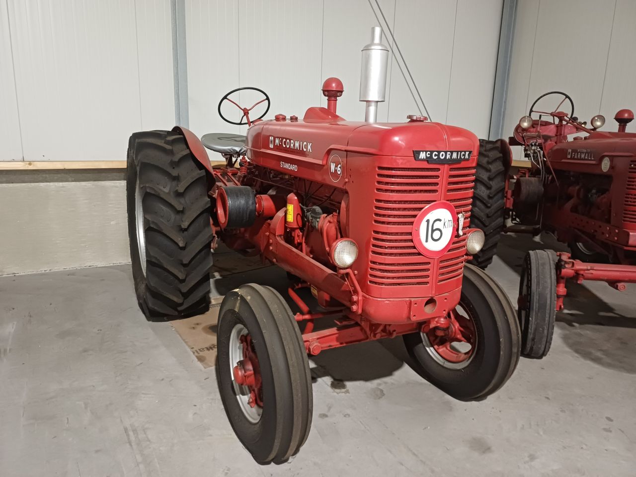 Farmall-cub/ W6/ Super H mc Cormick