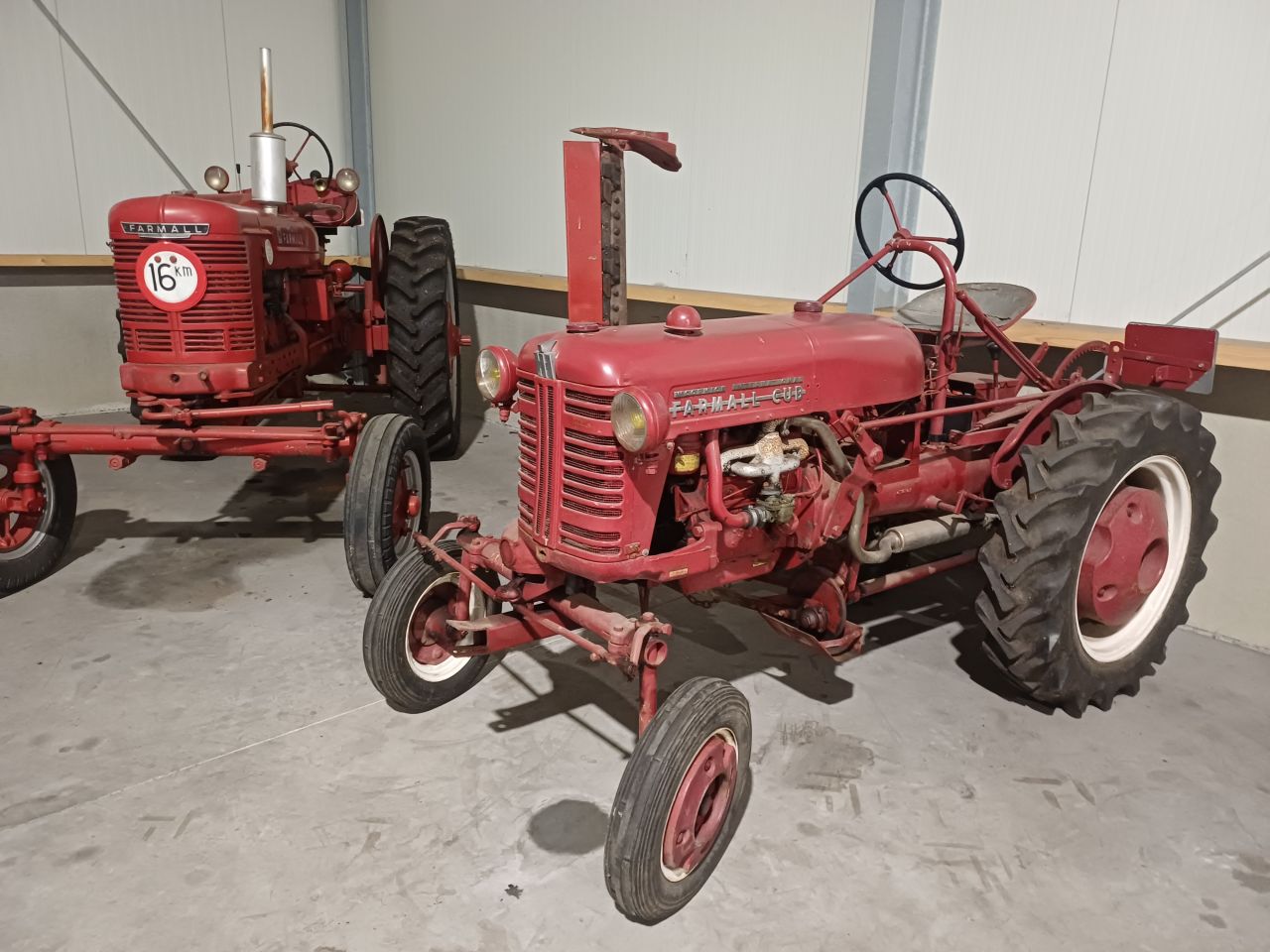 Farmall-cub/ W6/ Super H mc Cormick