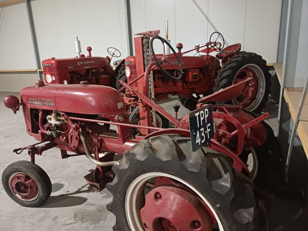 Farmall-cub/ W6/ Super H mc Cormick