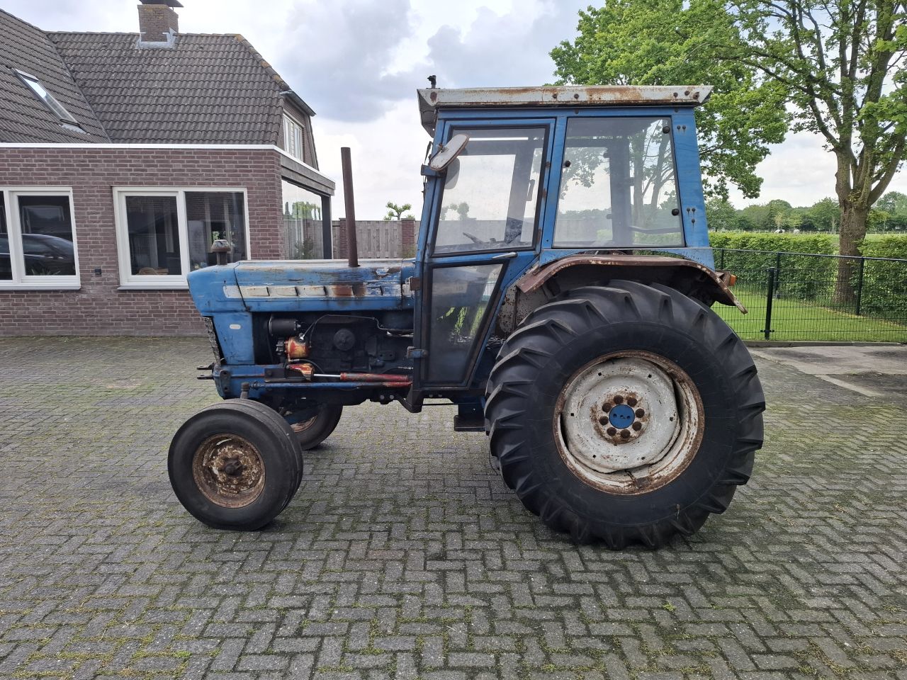 Ford 5000