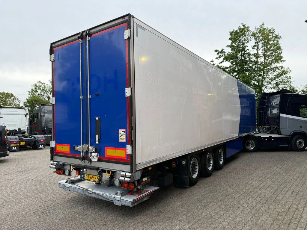 Schmitz Cargobull SKO 24 Thermo King A400 Liftas 2Ton LBW 2T 270H 250B