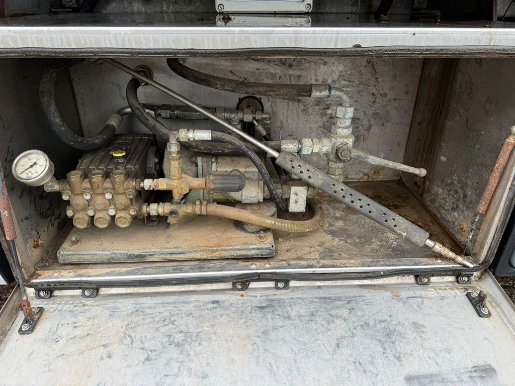 Knapen Trailers K100 Cargo Floor 10MM Floor Hogedrukreiniger Alcoa Liftas Top condition