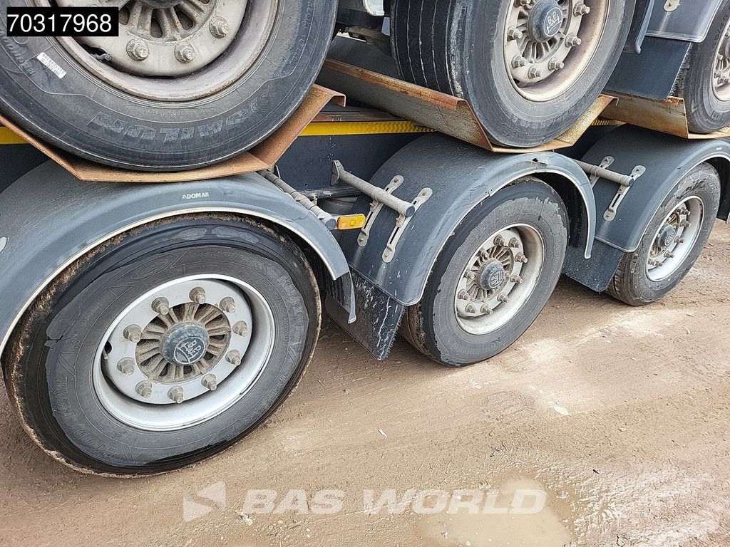 Kässbohrer 3 axles