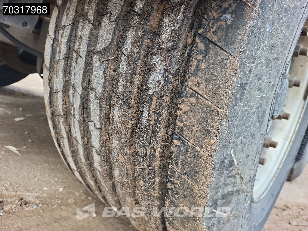 Kässbohrer 3 axles