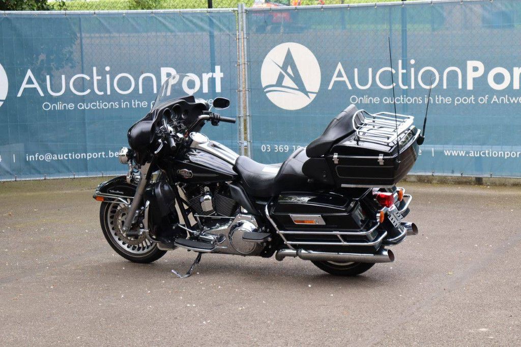 Motorcycle Harley Davidson Ultra Classic Petrol 2010