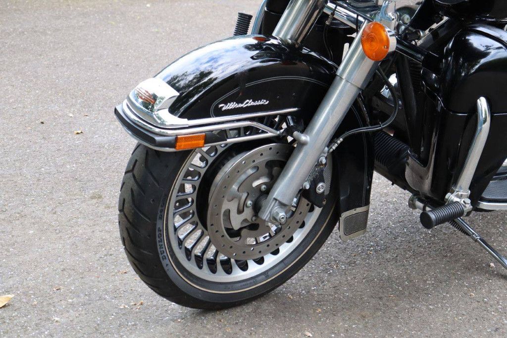 Motorcycle Harley Davidson Ultra Classic Petrol 2010