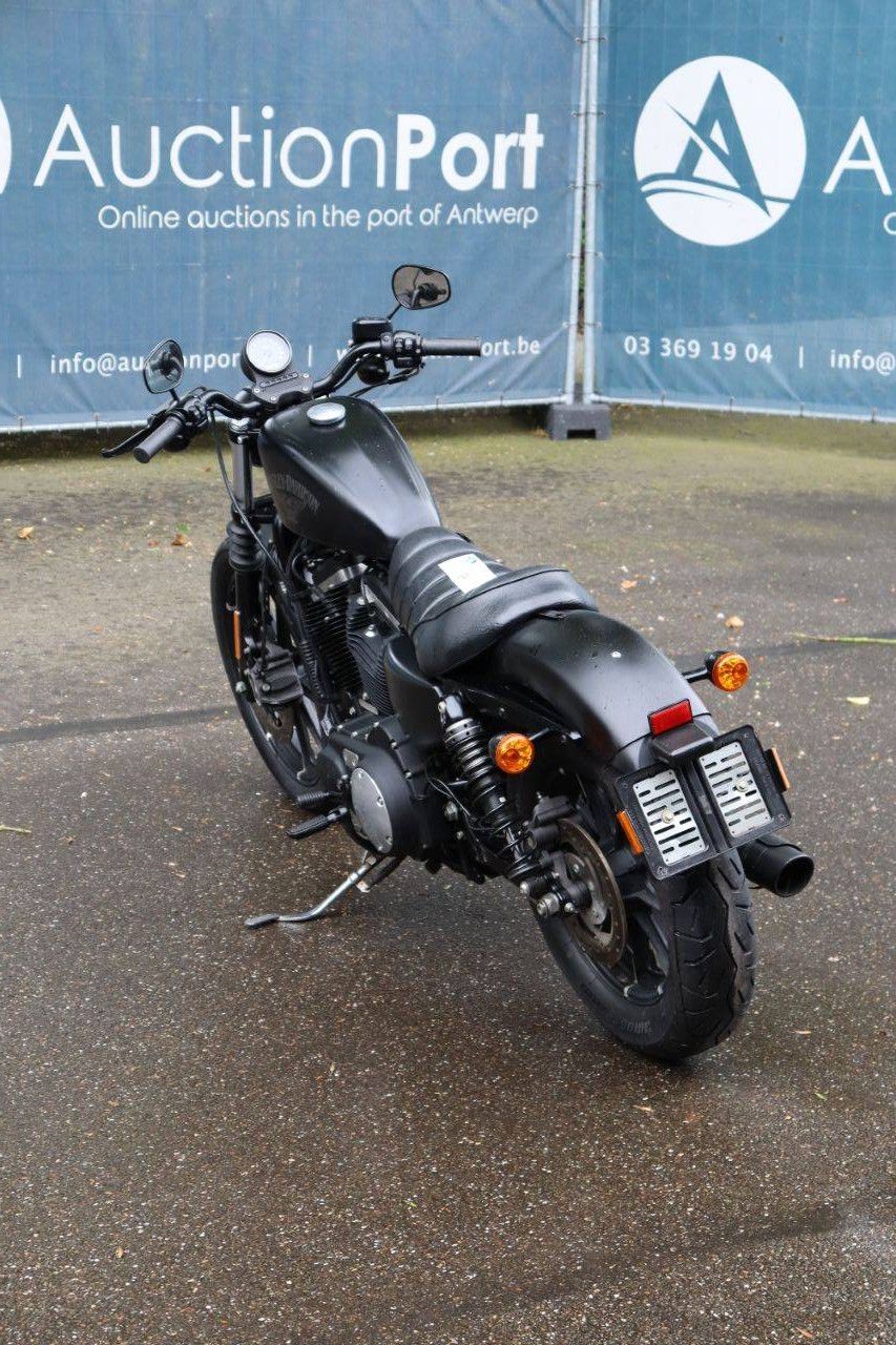 Motorrad Harley Davidson Sportster XL883 Iron Benzin 2016