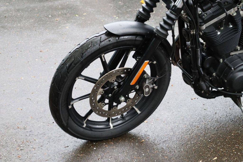 Motorrad Harley Davidson Sportster XL883 Iron Benzin 2016