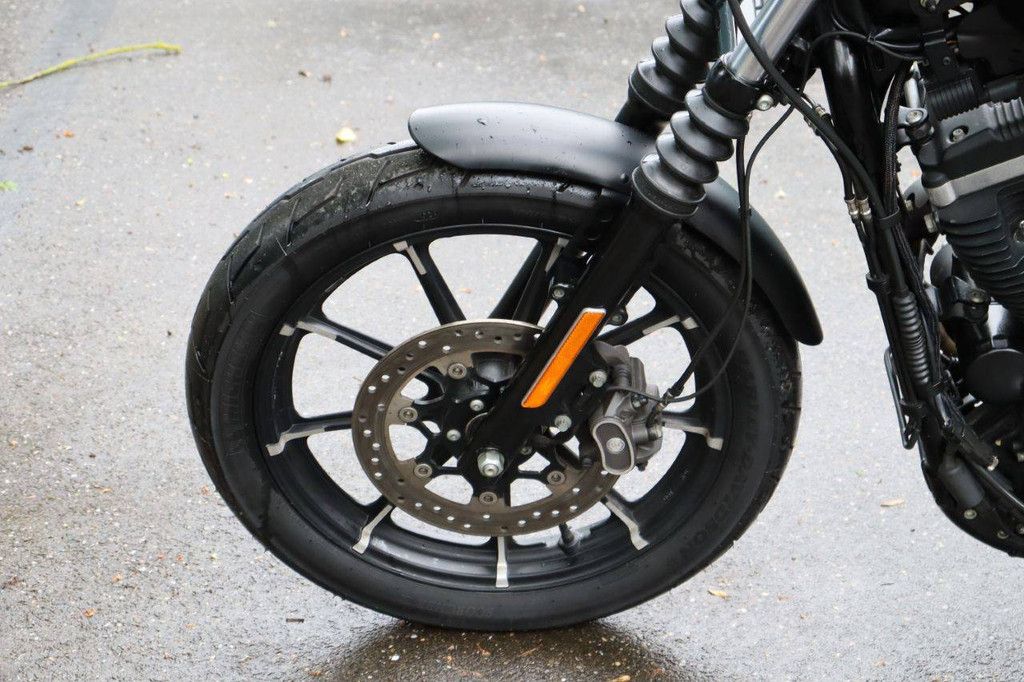 Motorrad Harley Davidson Sportster XL883 Iron Benzin 2016