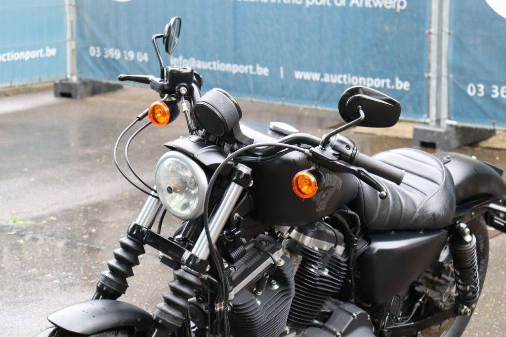 Motorrad Harley Davidson Sportster XL883 Iron Benzin 2016