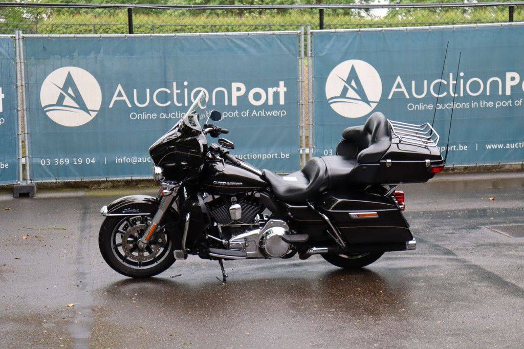 Motorcycle Harley Davidson Ultra Classic Petrol 2016