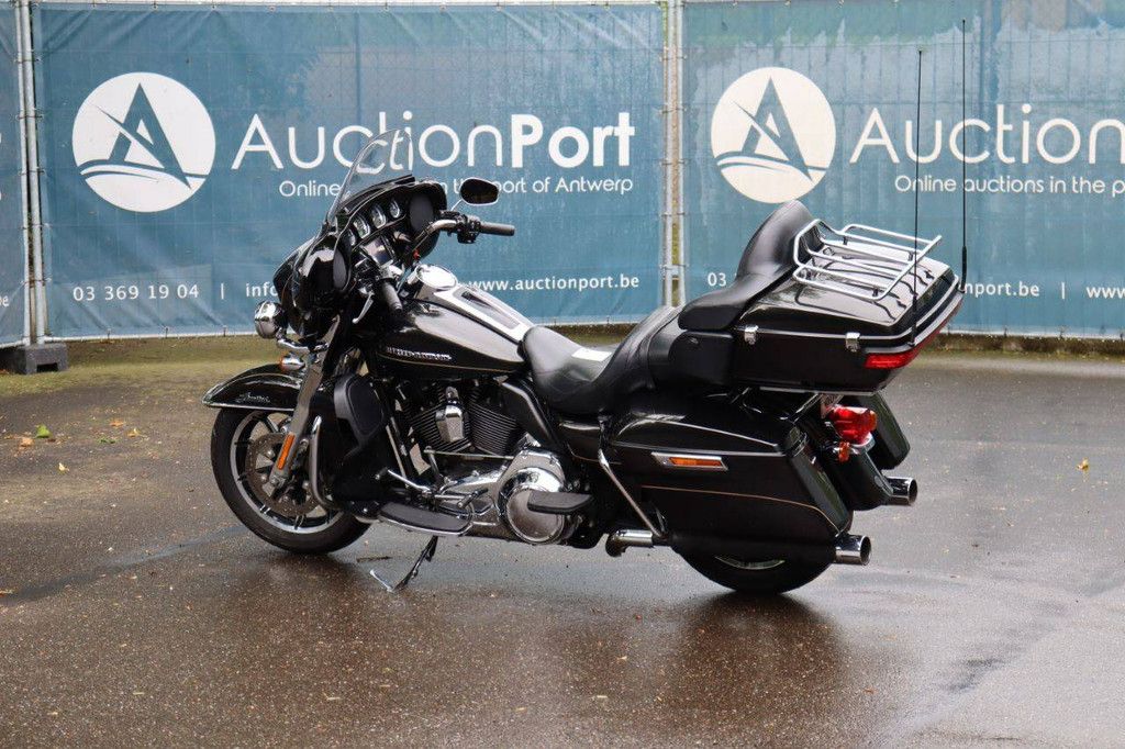 Motorcycle Harley Davidson Ultra Classic Petrol 2016