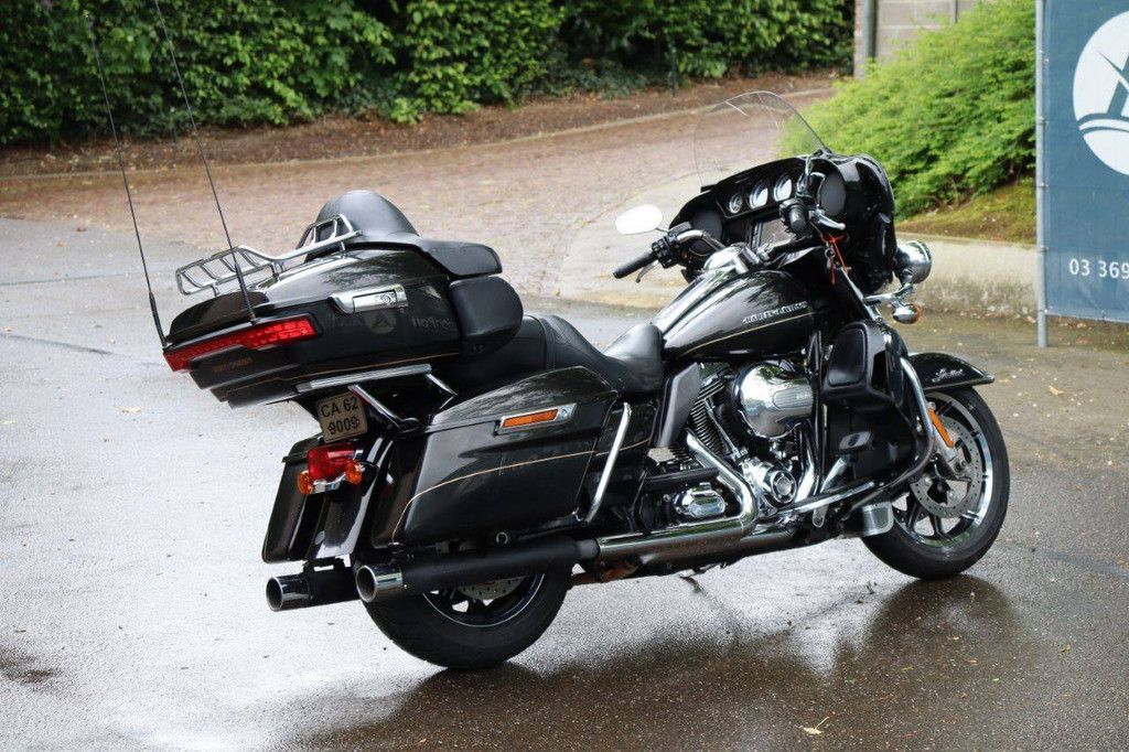 Motorcycle Harley Davidson Ultra Classic Petrol 2016
