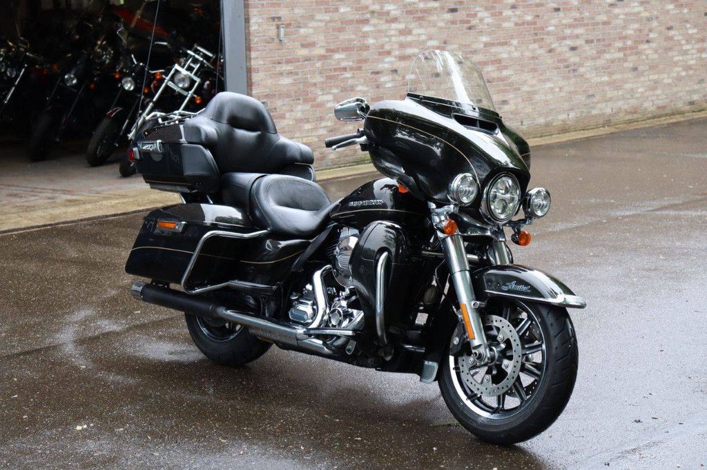 Motorcycle Harley Davidson Ultra Classic Petrol 2016