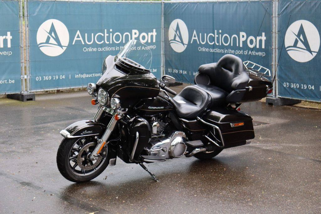 Motorcycle Harley Davidson Ultra Classic Petrol 2016