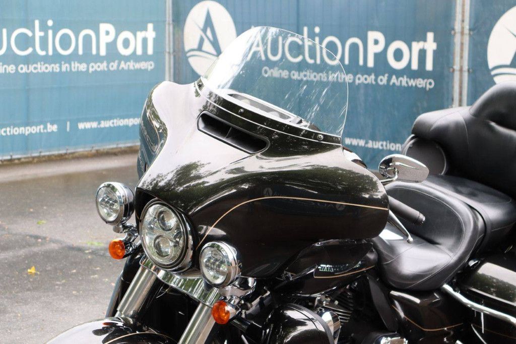 Motorcycle Harley Davidson Ultra Classic Petrol 2016