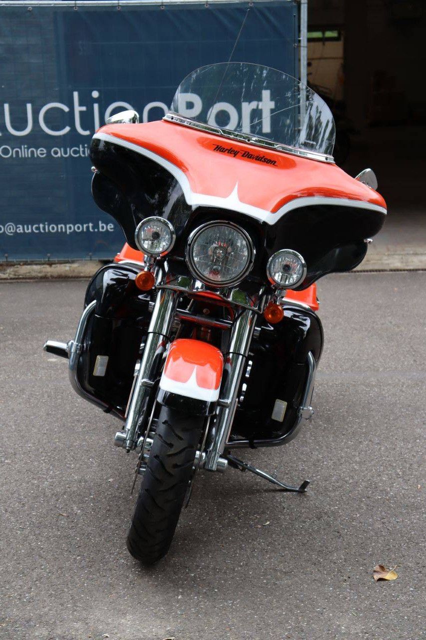Motorrad Harley Davidson CVO Electra Glide Ultra Benzin 2012