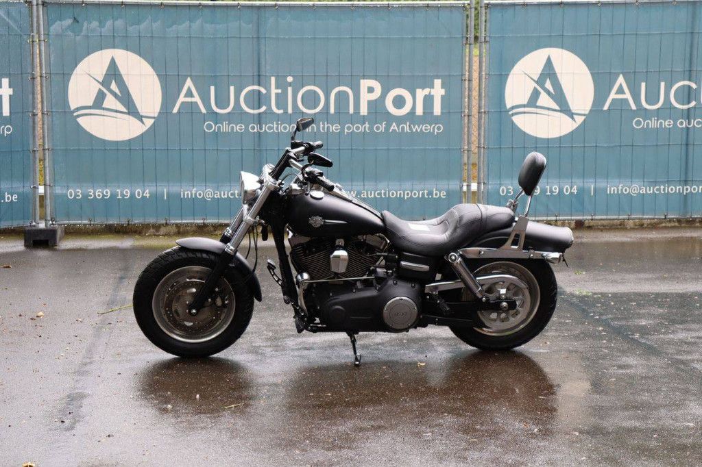 Motorcycle Harley Davidson Fat Bob Dyna Petrol 2013