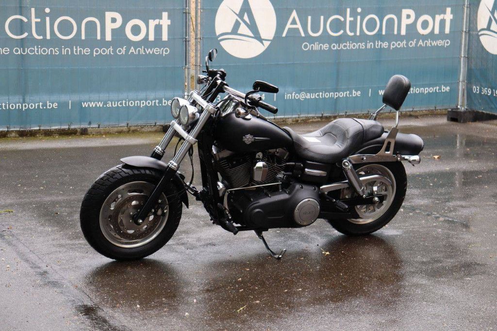Motorcycle Harley Davidson Fat Bob Dyna Petrol 2013