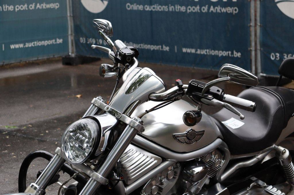 Motorcycle Harley Davidson V-Rod VRSC Petrol 2006