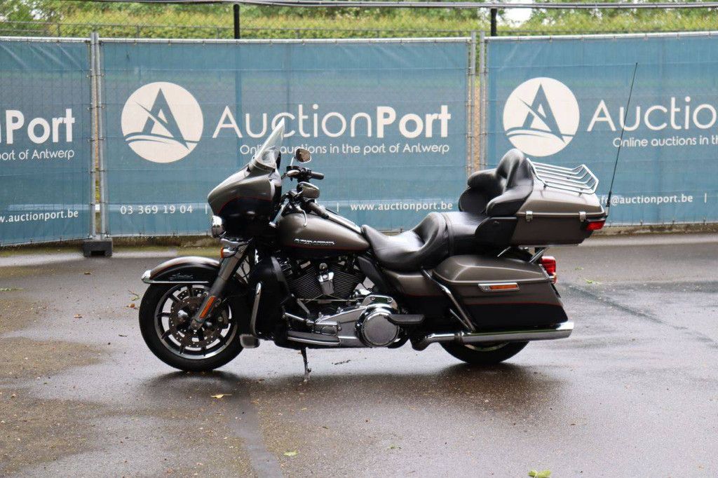 Motorcycle Harley Davidson Ultra Classic Petrol 2018
