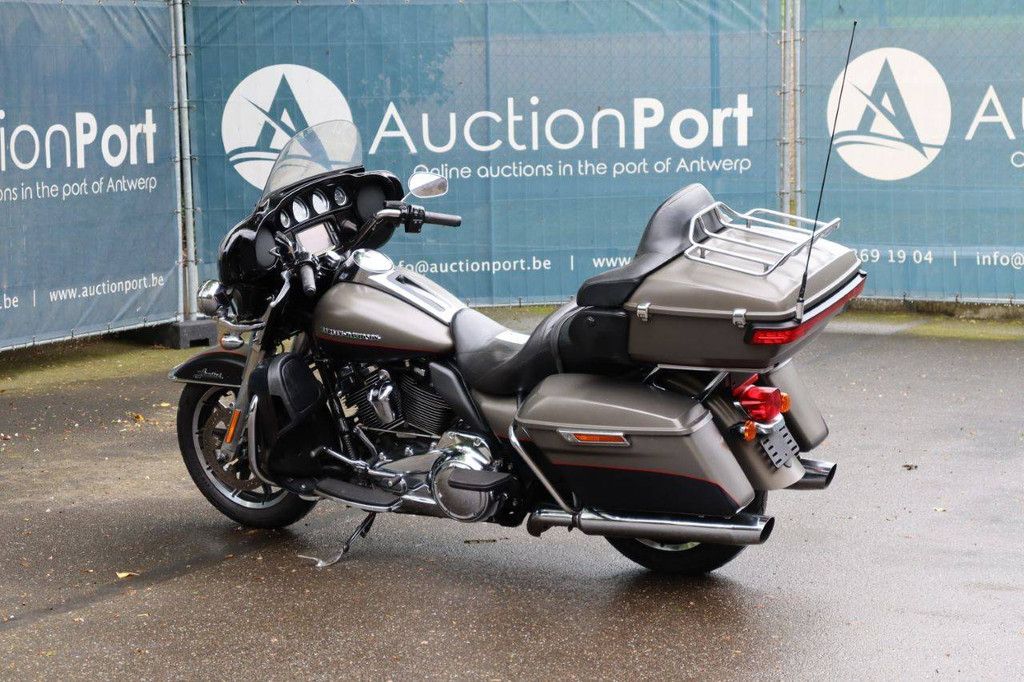 Motorcycle Harley Davidson Ultra Classic Petrol 2018