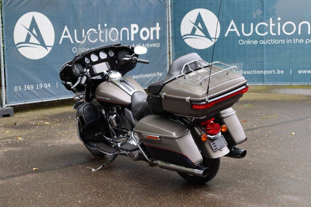Motorcycle Harley Davidson Ultra Classic Petrol 2018