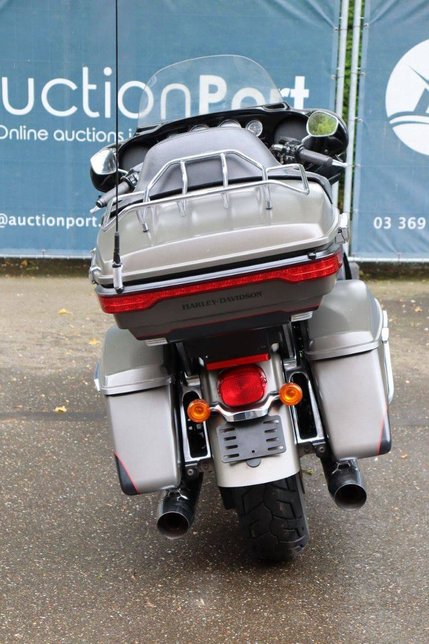 Motorcycle Harley Davidson Ultra Classic Petrol 2018