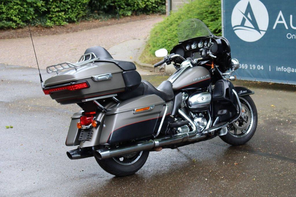 Motorcycle Harley Davidson Ultra Classic Petrol 2018