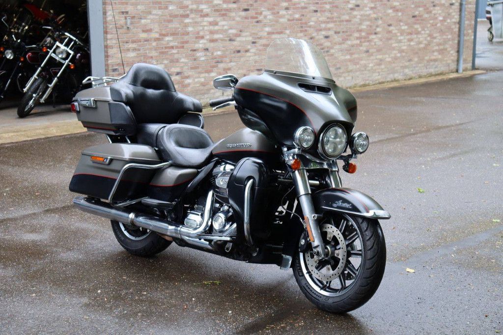 Motorcycle Harley Davidson Ultra Classic Petrol 2018