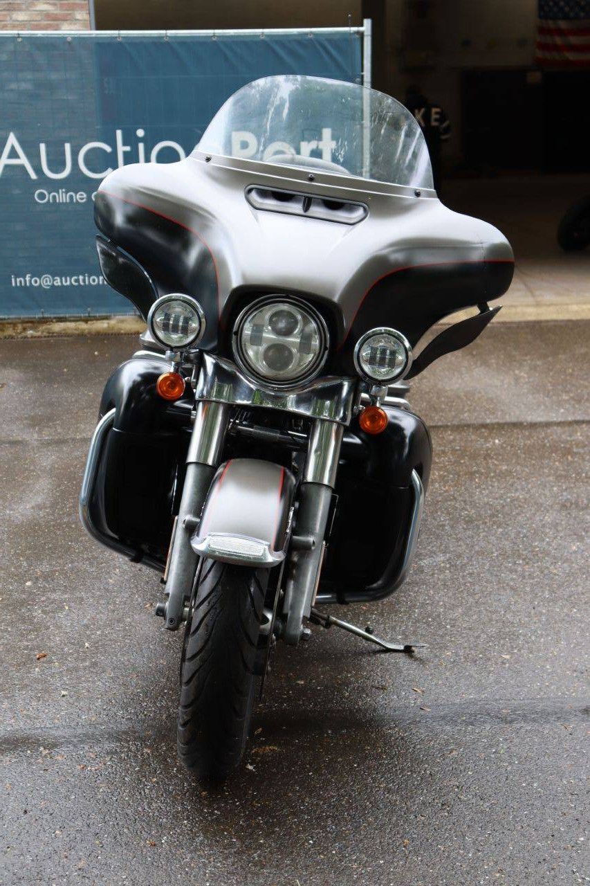 Motorcycle Harley Davidson Ultra Classic Petrol 2018