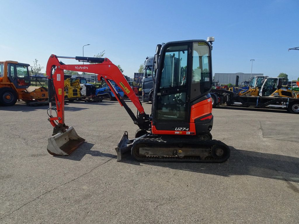 Kubota U27-4