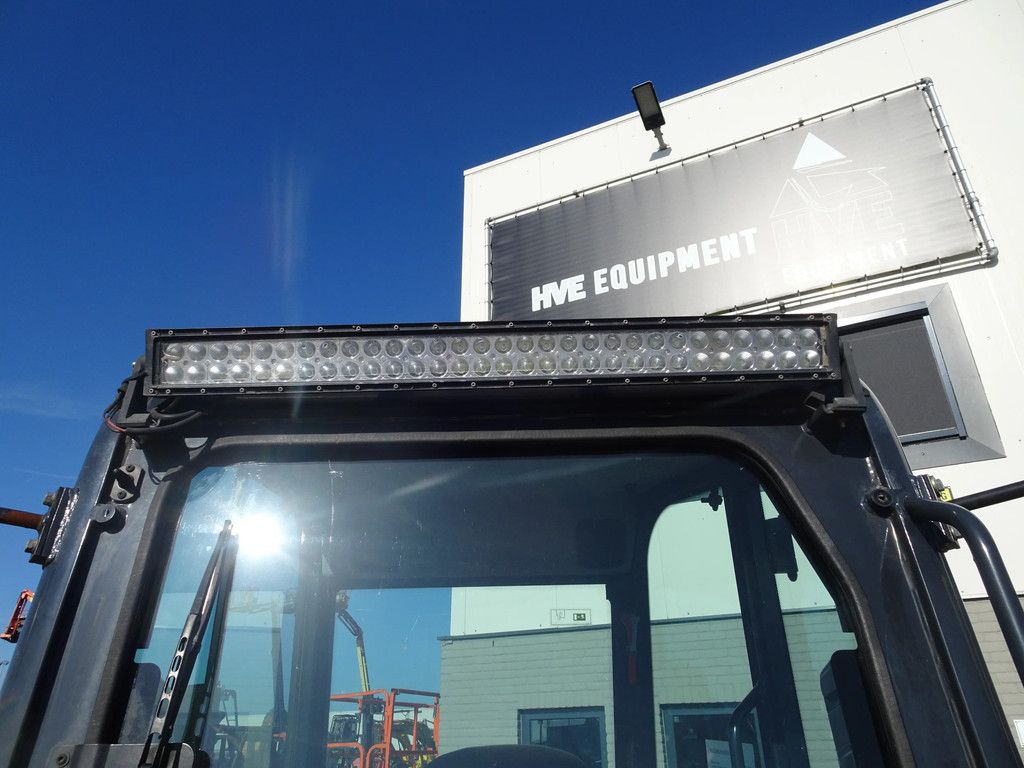 Kubota U27-4