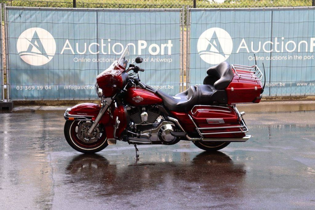 Motorrad Harley Davidson Ultra Classic Benzin 2006