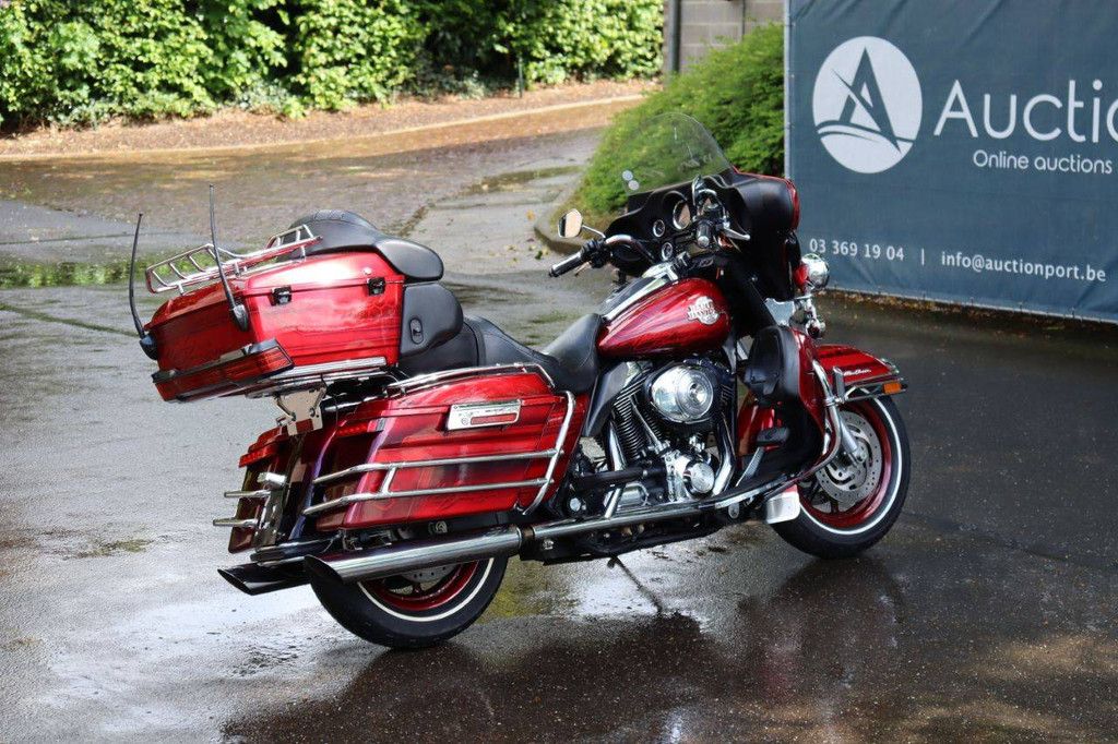 Motorrad Harley Davidson Ultra Classic Benzin 2006