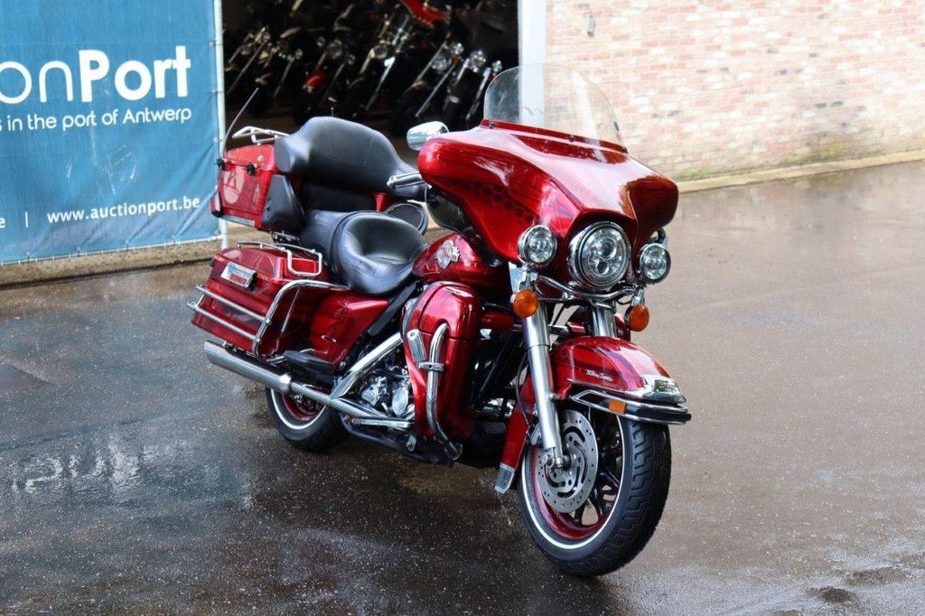 Motorrad Harley Davidson Ultra Classic Benzin 2006