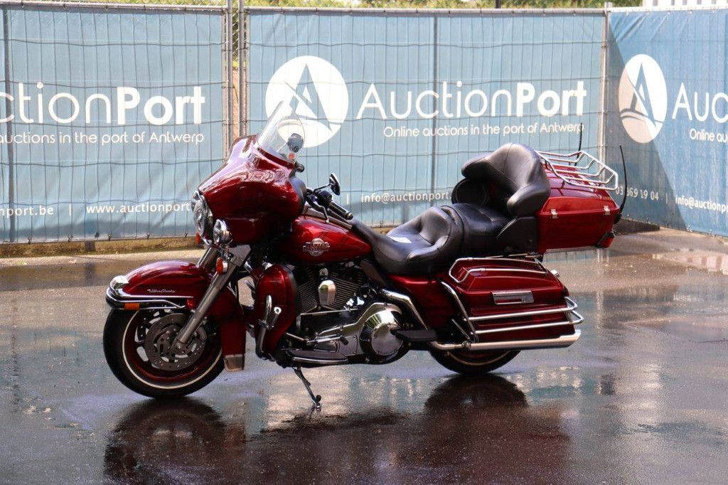 Motorrad Harley Davidson Ultra Classic Benzin 2006