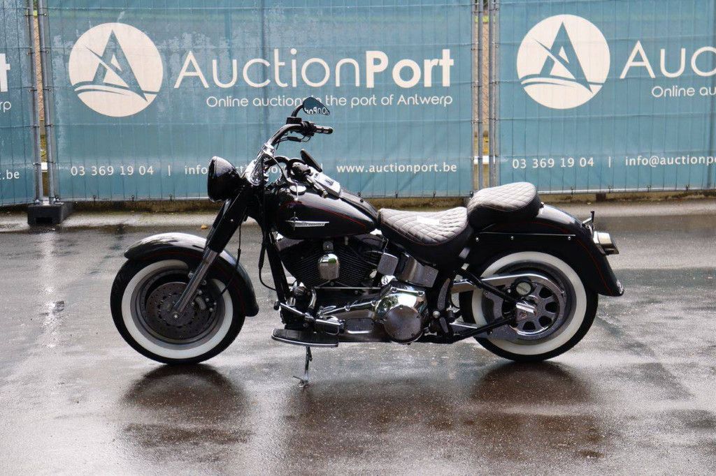 Motorrad Harley Davidson Fat Boy Softail Benzin 2006