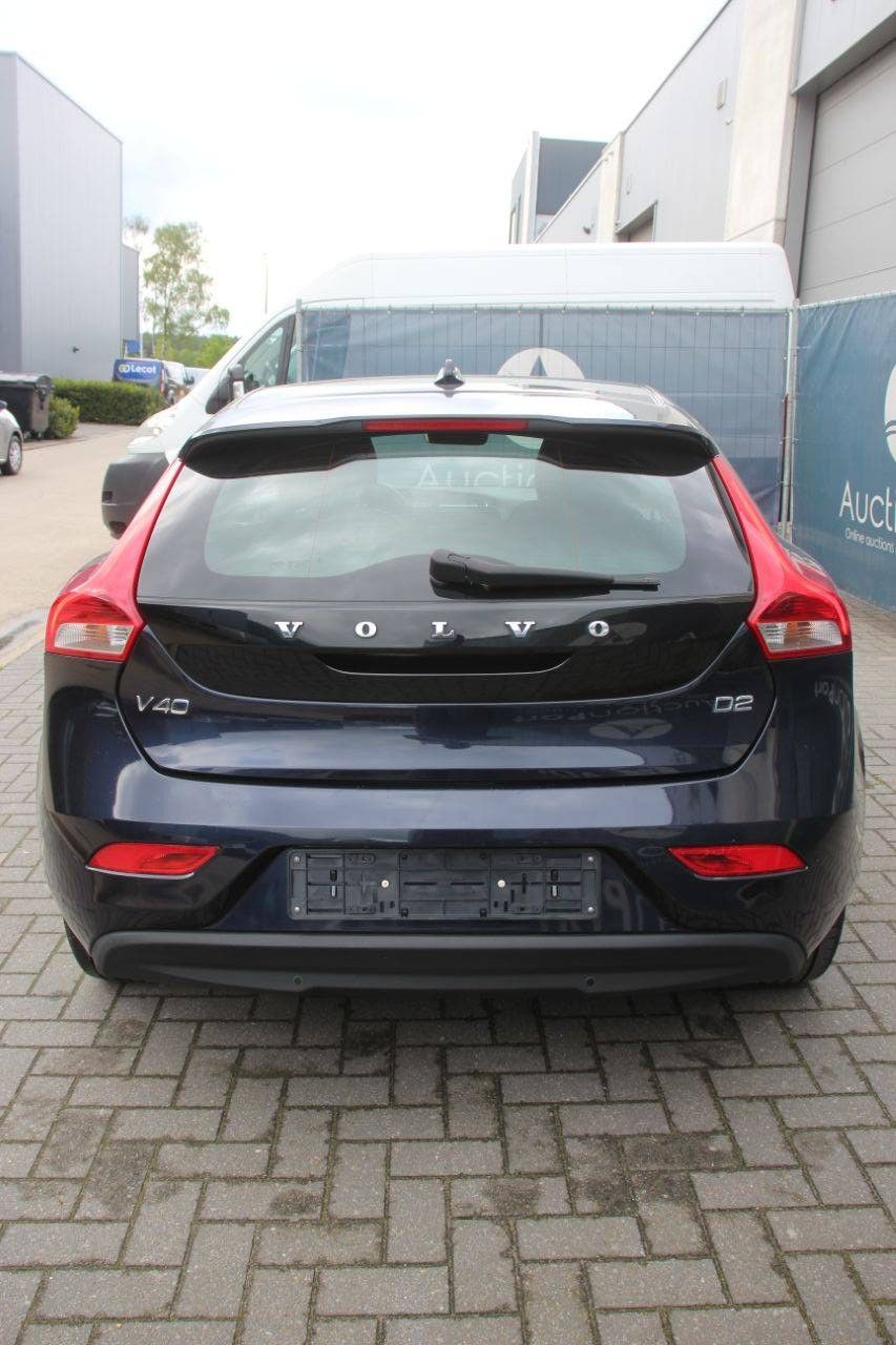 Passenger car Volvo V40 Diesel 120hp 2016