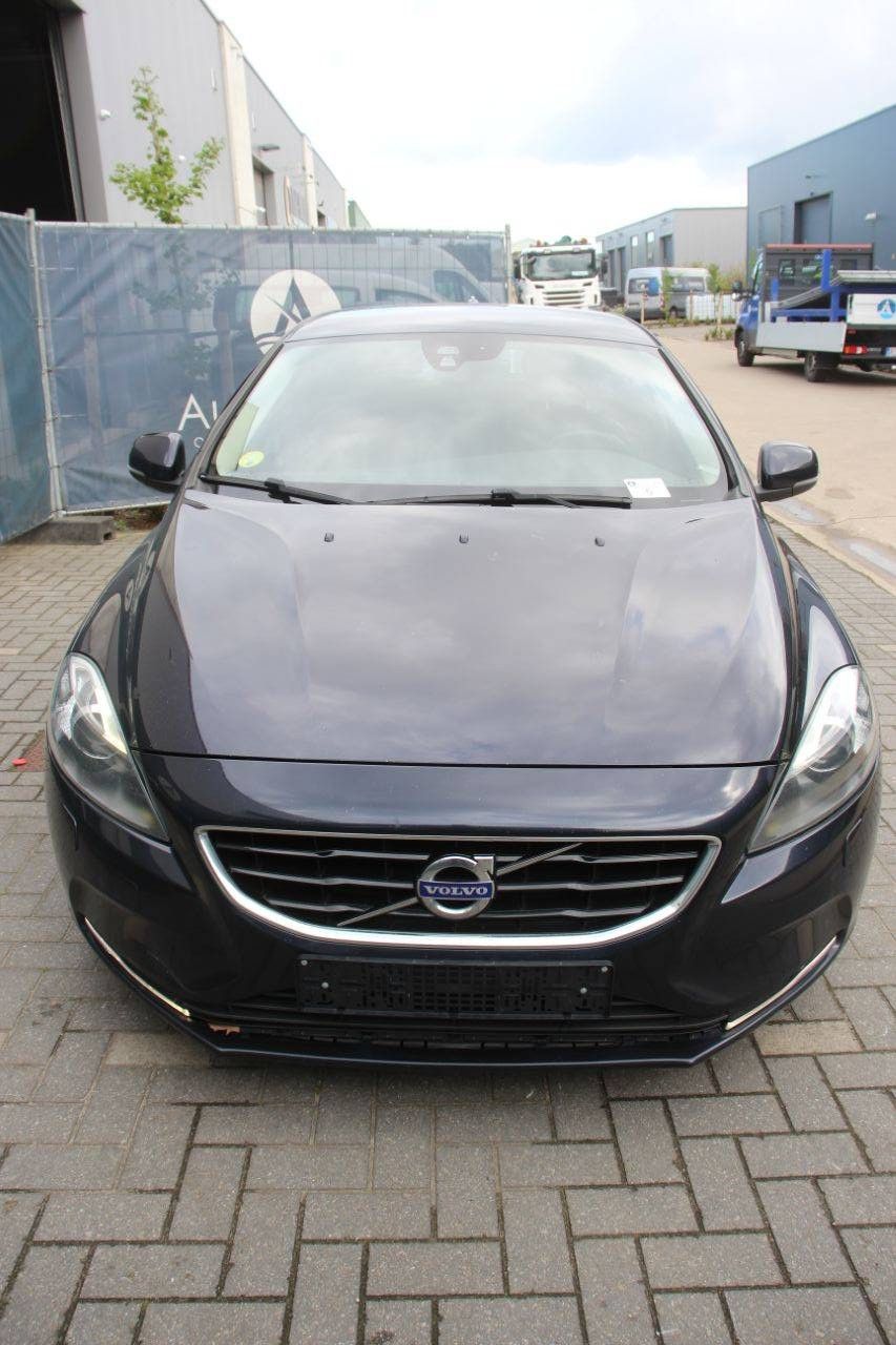 Passenger car Volvo V40 Diesel 120hp 2016