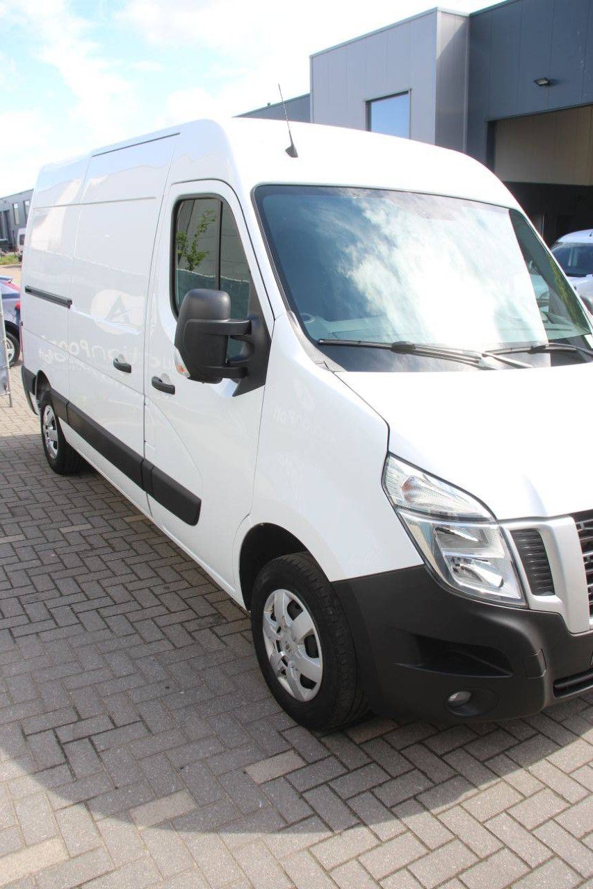 Nissan NV400 Diesel Van
