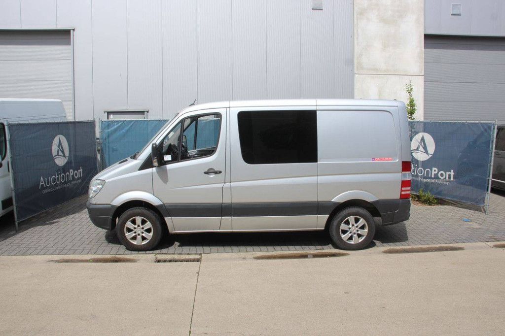 Van Mercedes-Benz Sprinter 210 CDI Diesel 95hp 2010