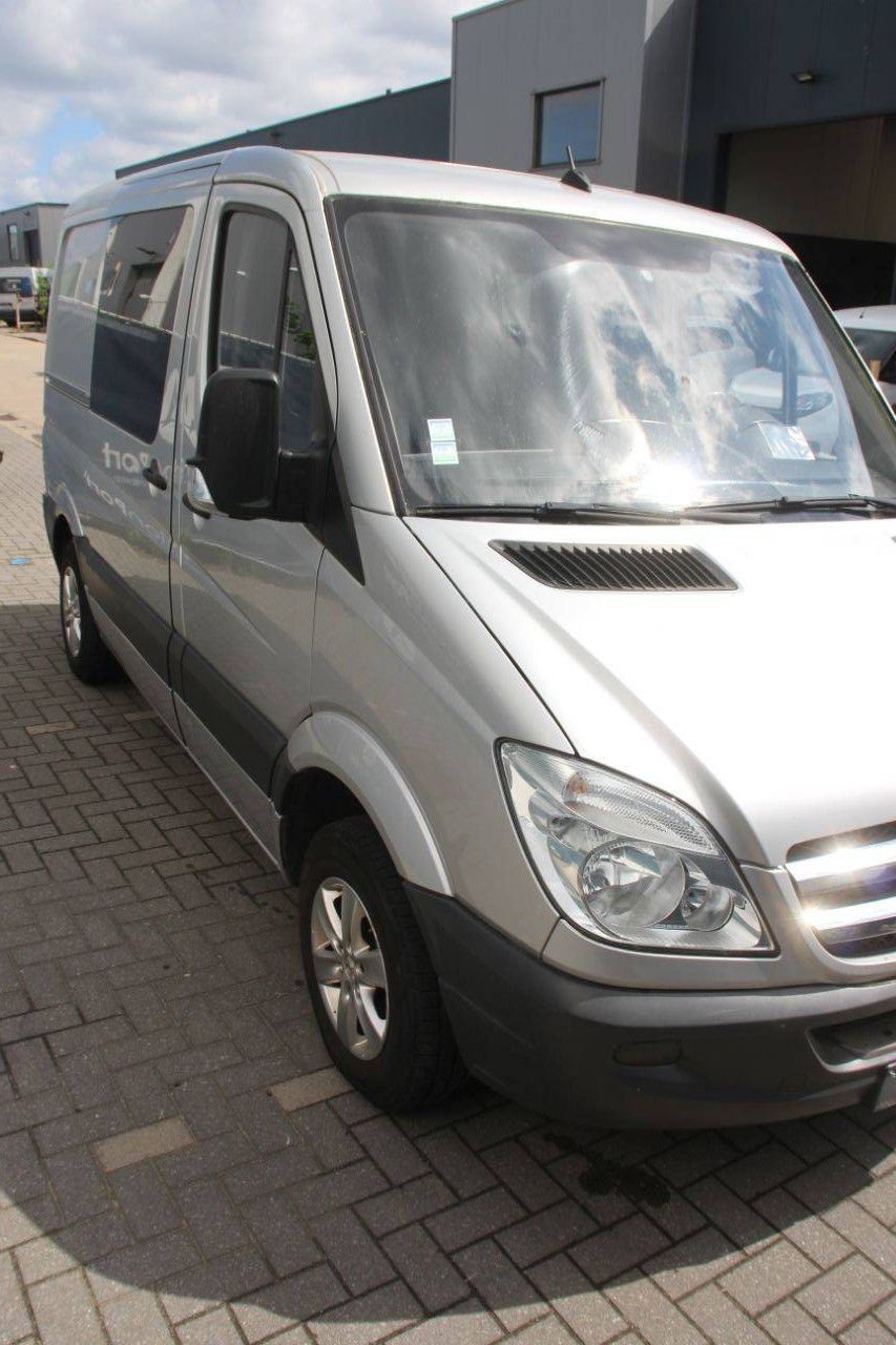 Van Mercedes-Benz Sprinter 210 CDI Diesel 95hp 2010