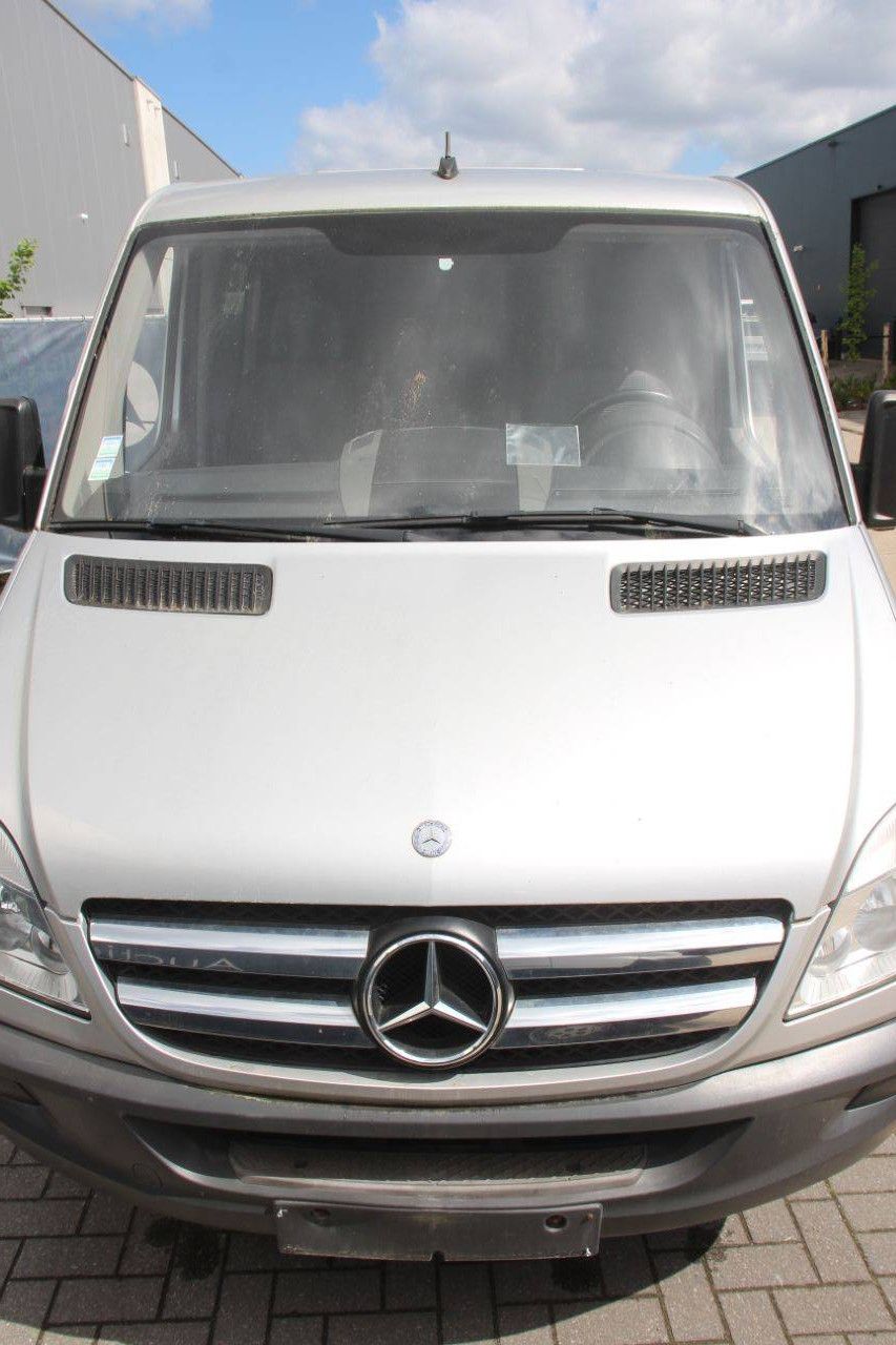 Van Mercedes-Benz Sprinter 210 CDI Diesel 95hp 2010
