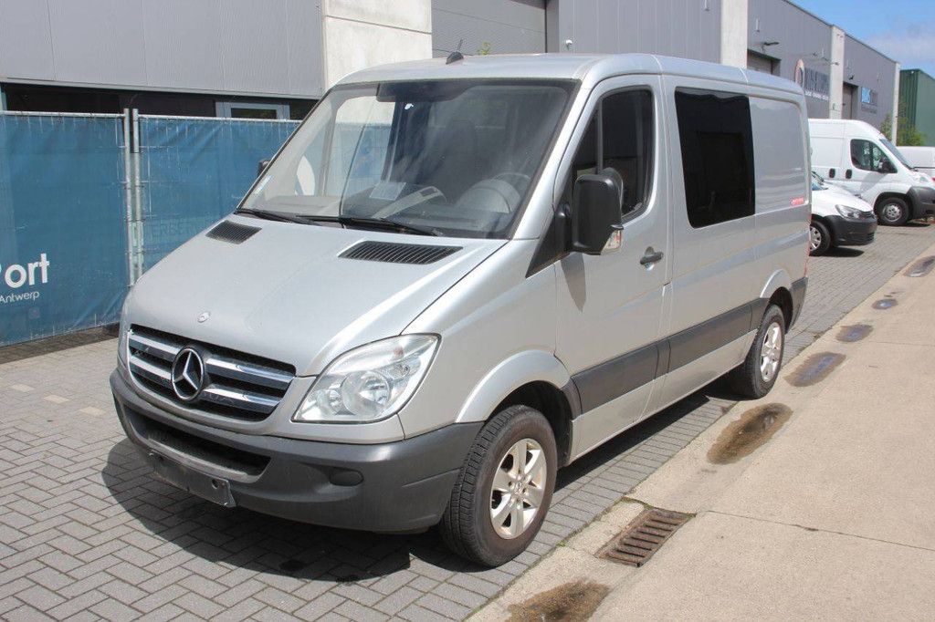 Van Mercedes-Benz Sprinter 210 CDI Diesel 95hp 2010
