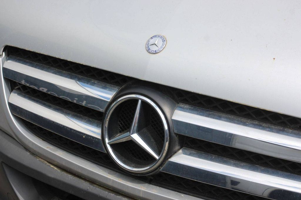 Van Mercedes-Benz Sprinter 210 CDI Diesel 95hp 2010