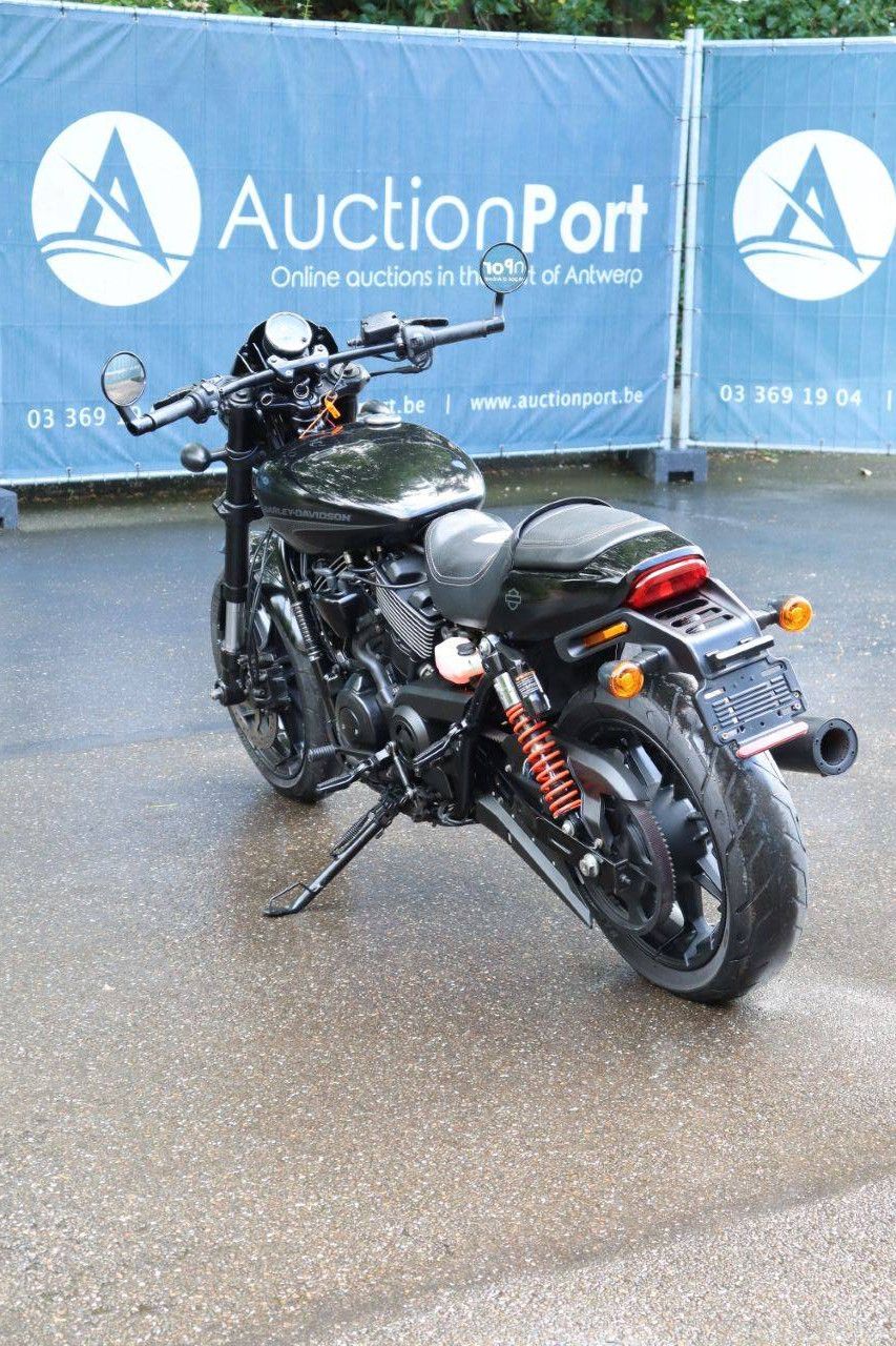 Harley Davidson 750 Straßenmotorrad Benzin 2020