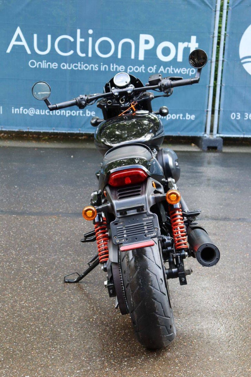 Harley Davidson 750 Straßenmotorrad Benzin 2020