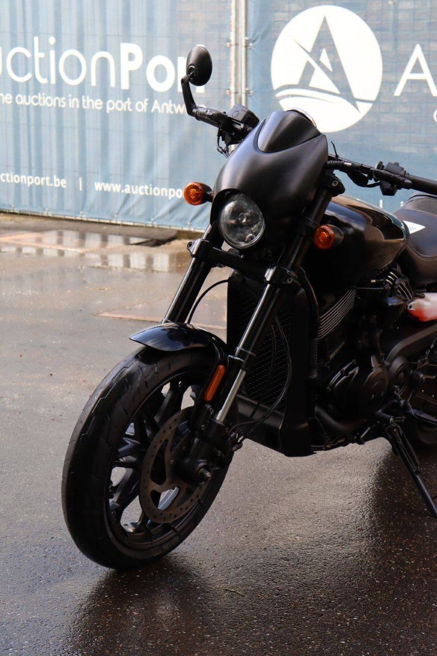 Harley Davidson 750 Straßenmotorrad Benzin 2020
