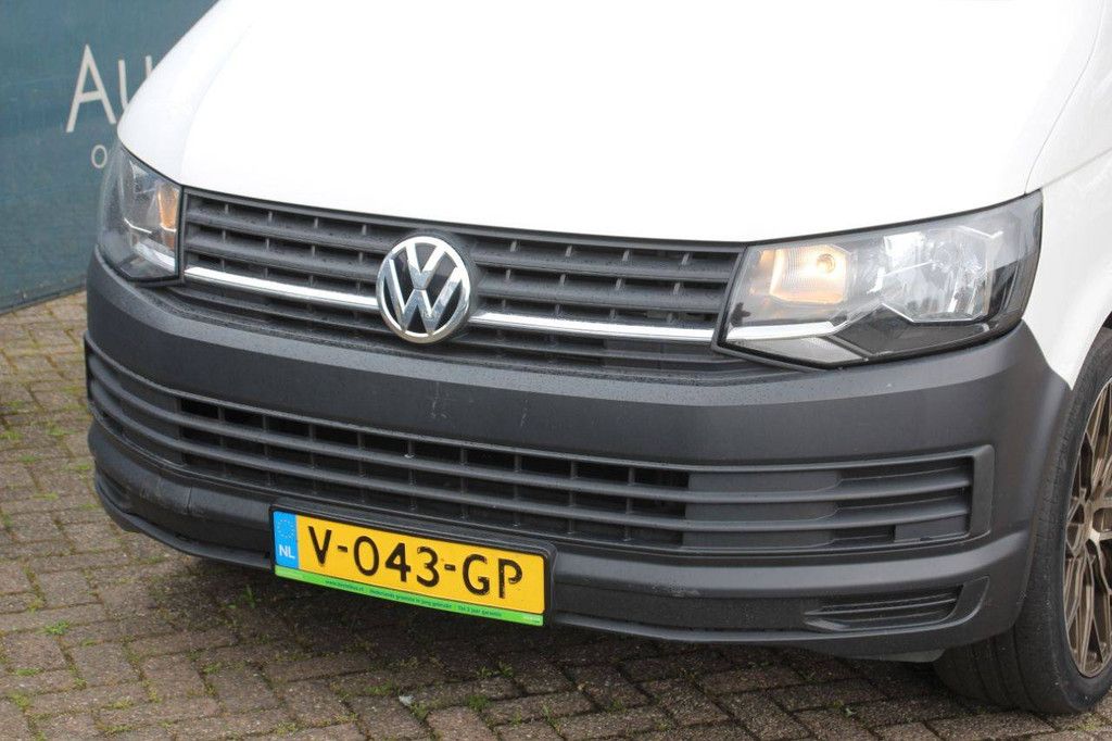 Volkswagen Transporter TDI Diesel 102hp Van 2017